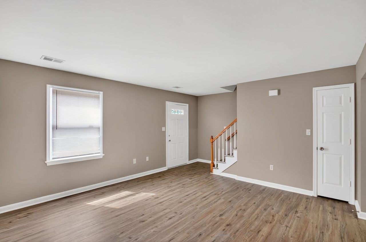 144 Farrell Ln - Photo 5 of 15