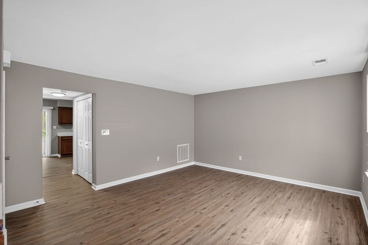 144 Farrell Ln - Photo 6 of 15