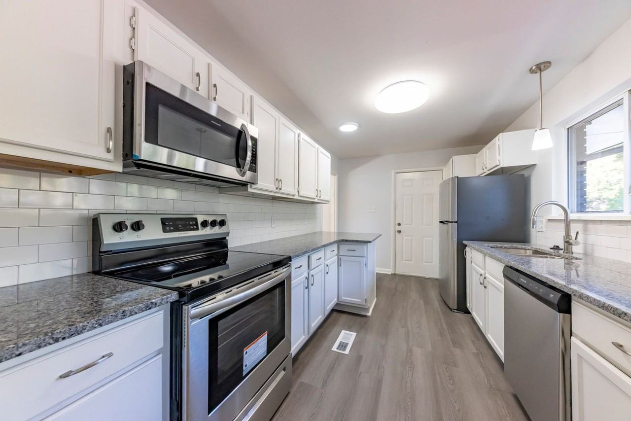 1822 Mccain Blvd - Photo 2 of 37