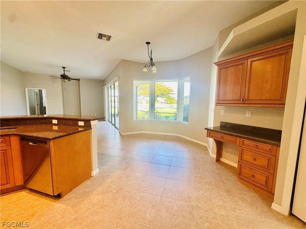 12469 Pebble Stone Ct - Photo 4 of 30