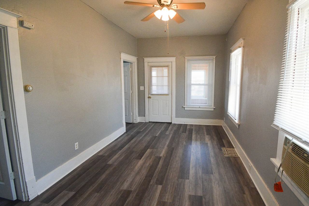 120 9 1/2 St Se - Photo 5 of 13