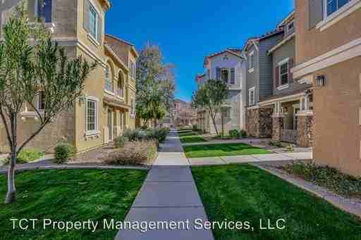 1340 S Sabino Dr - Photo 2 of 15