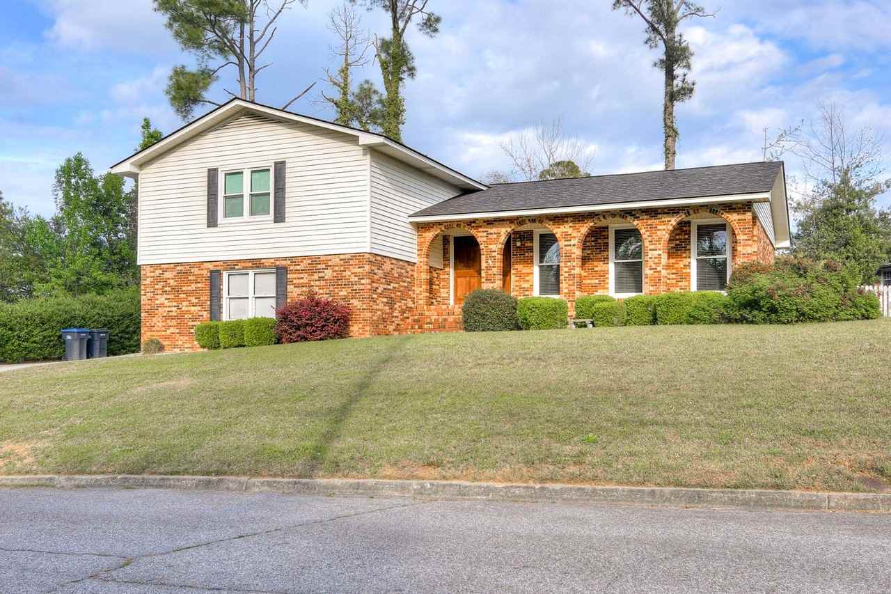 520 Ashland Dr - Photo 2 of 42