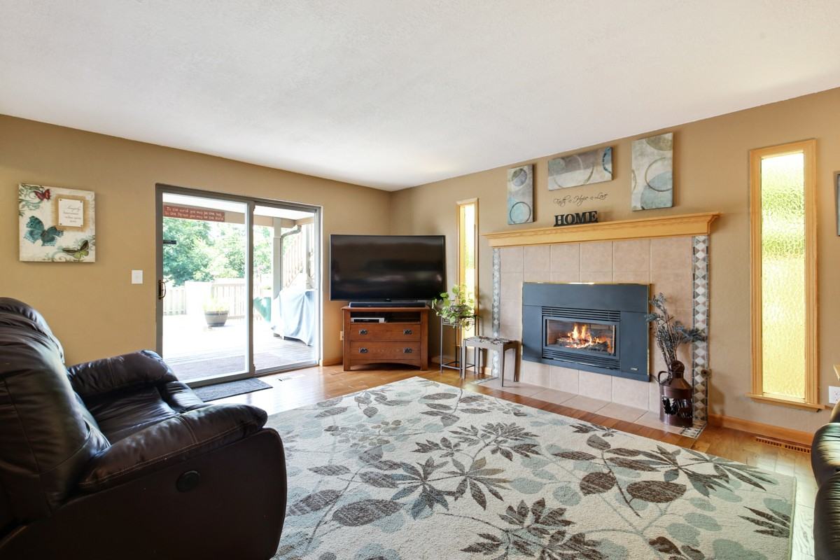 5124 30th St Ne - Photo 7 of 26