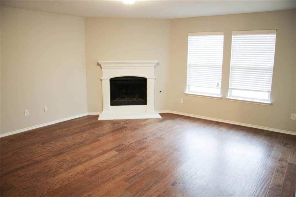 3613 Dove Ln - Photo 4 of 20