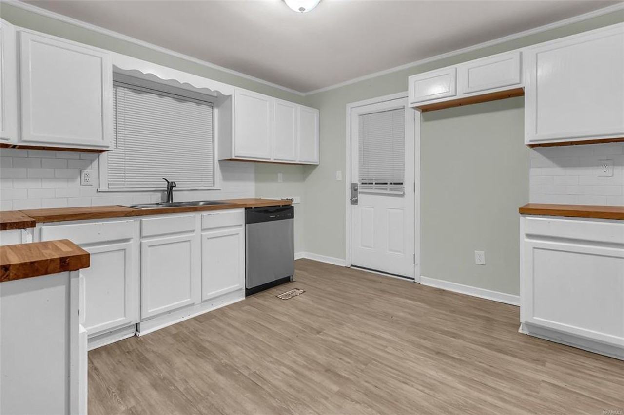 415 Forest Hills Dr - Photo 5 of 15