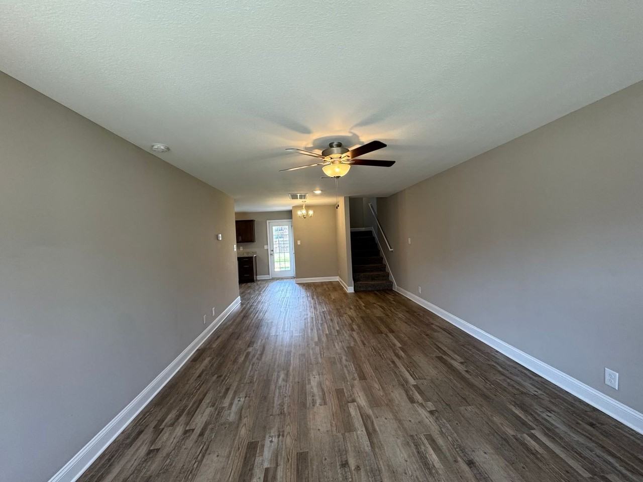 756 Lillian Grace Dr - Photo 5 of 28