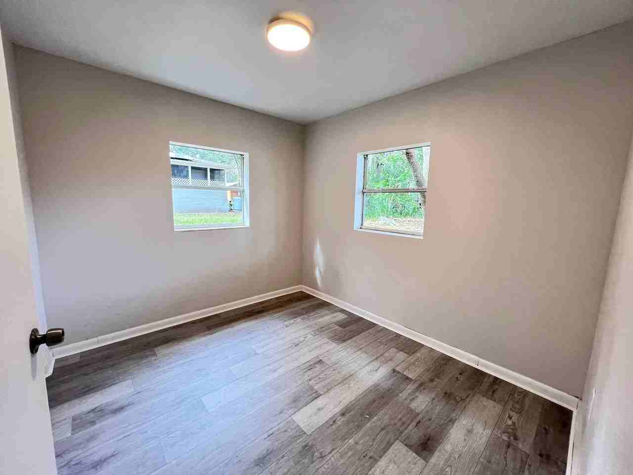 107 Oakland Dr - Photo 4 of 23