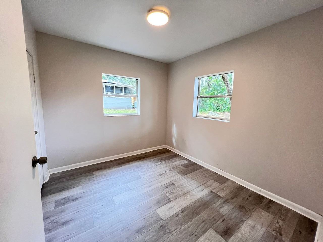 107 Oakland Dr - Photo 5 of 23