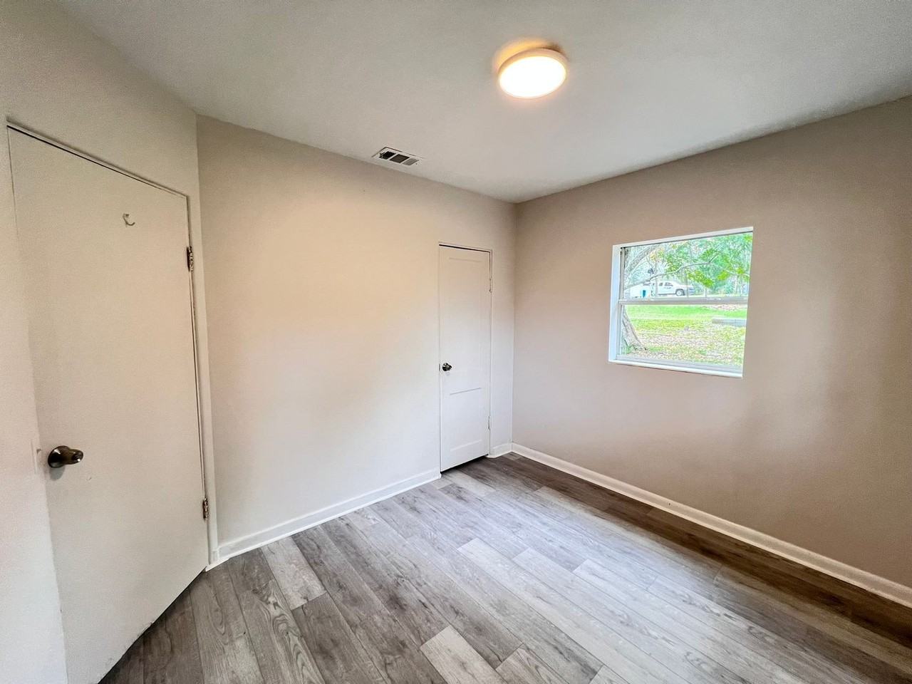 107 Oakland Dr - Photo 7 of 23