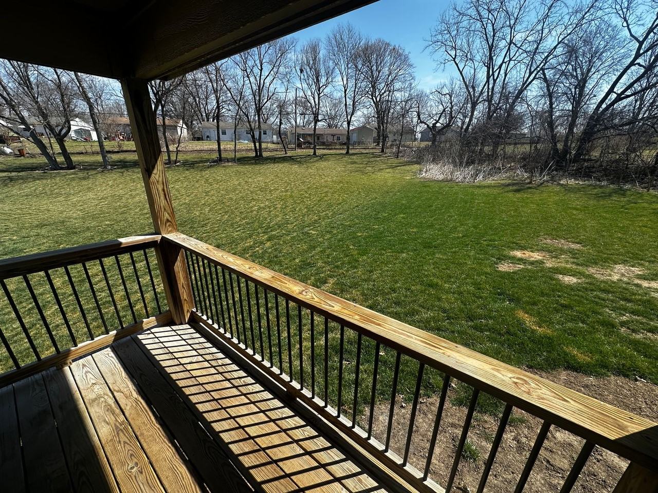 5310 Crystal Dr - Photo 2 of 12