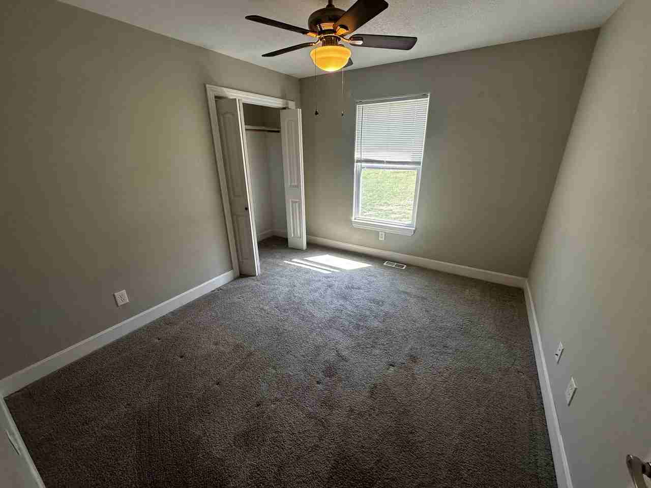 5310 Crystal Dr - Photo 5 of 12