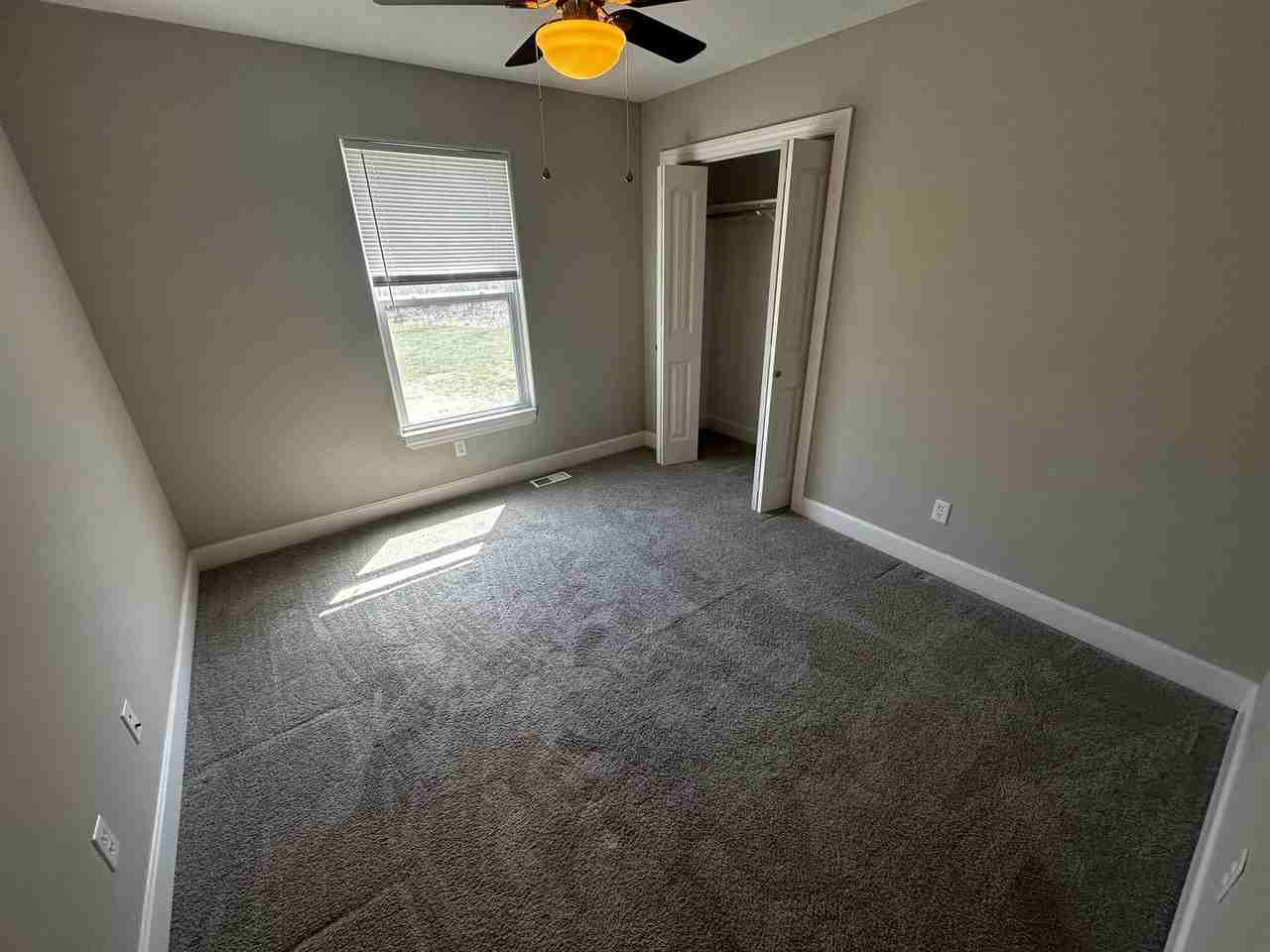 5310 Crystal Dr - Photo 6 of 12