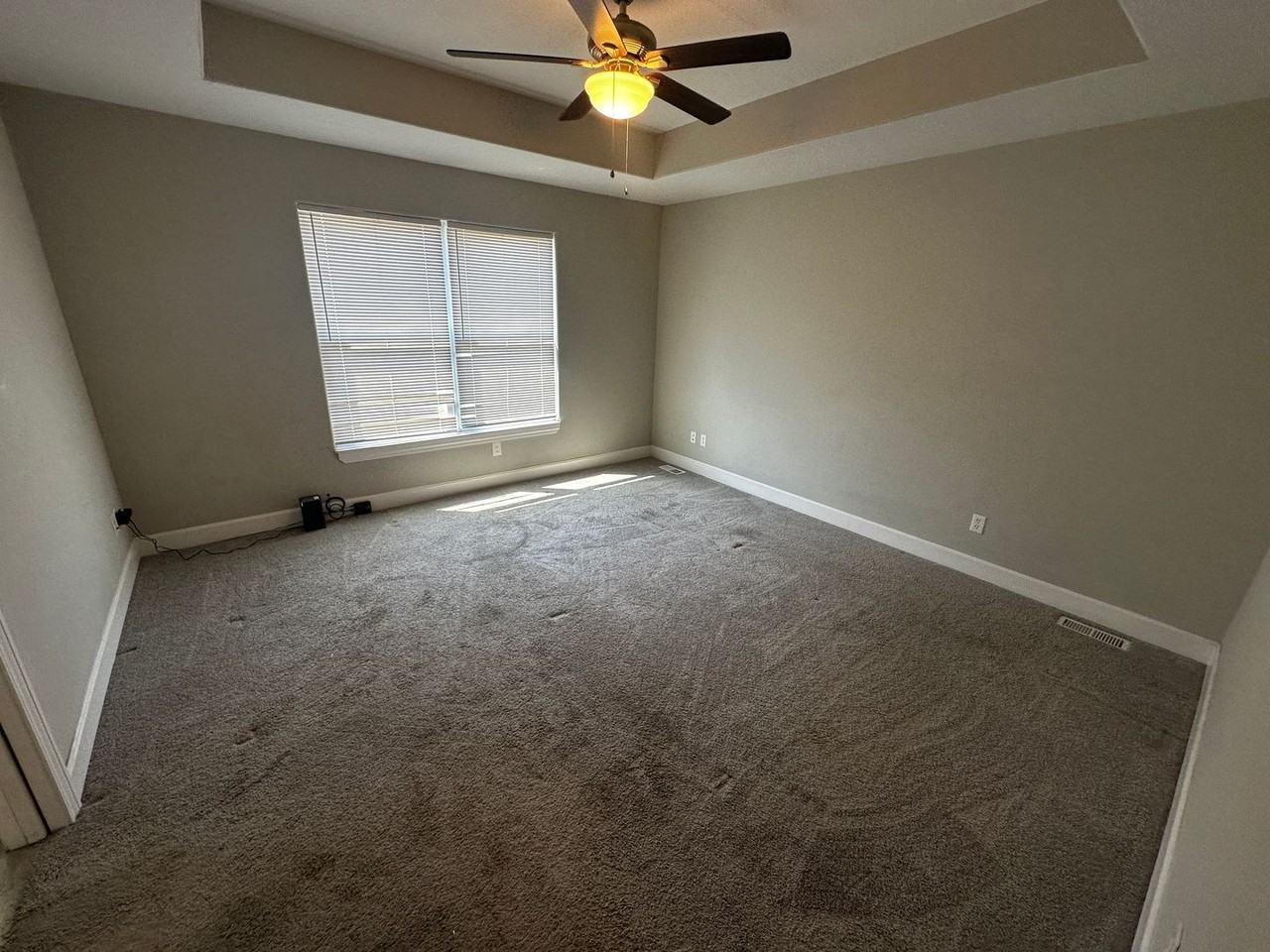 5310 Crystal Dr - Photo 7 of 12