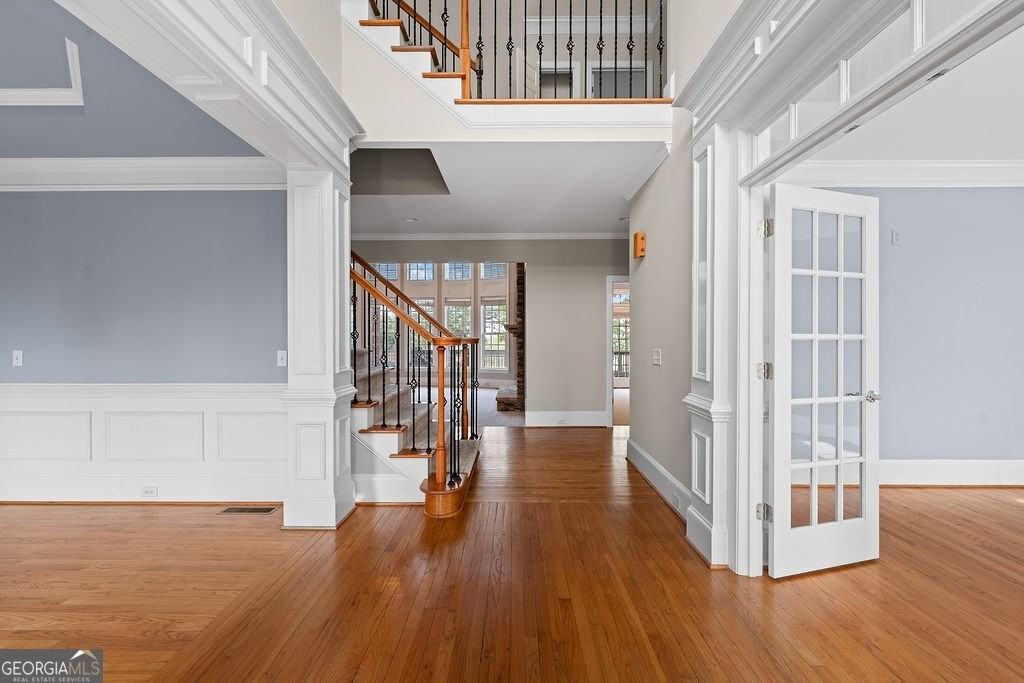 1037 Windermere Xing - Photo 5 of 50