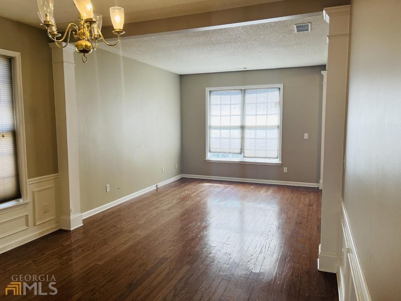 3469 Davenport Park Ln - Photo 6 of 19