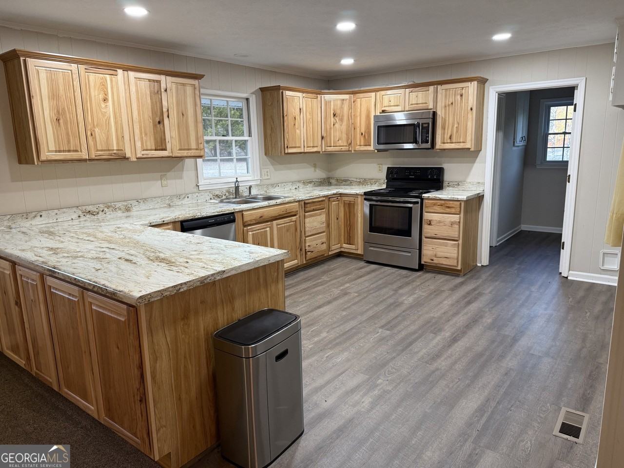 341 Sanders Davis Rd - Photo 6 of 15