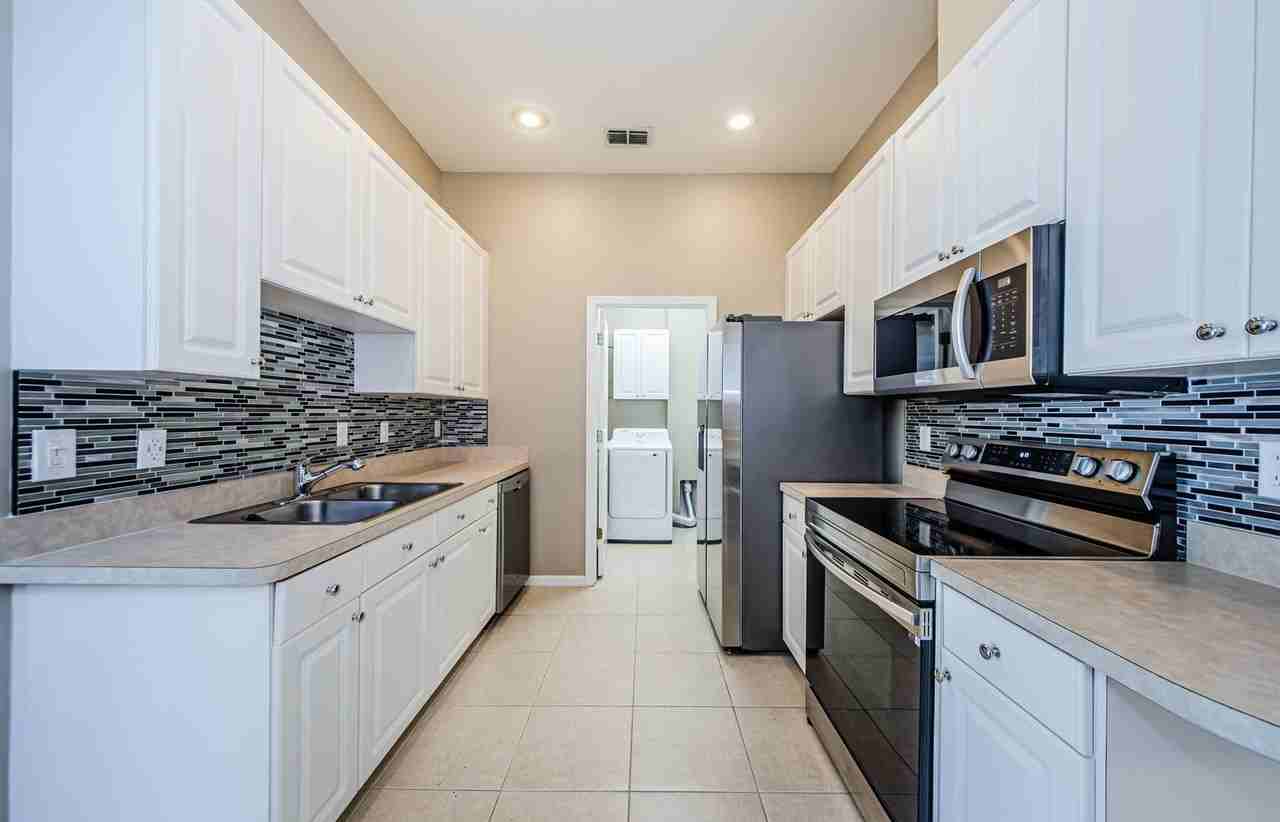 2527 Stanhope Dr - Photo 6 of 21