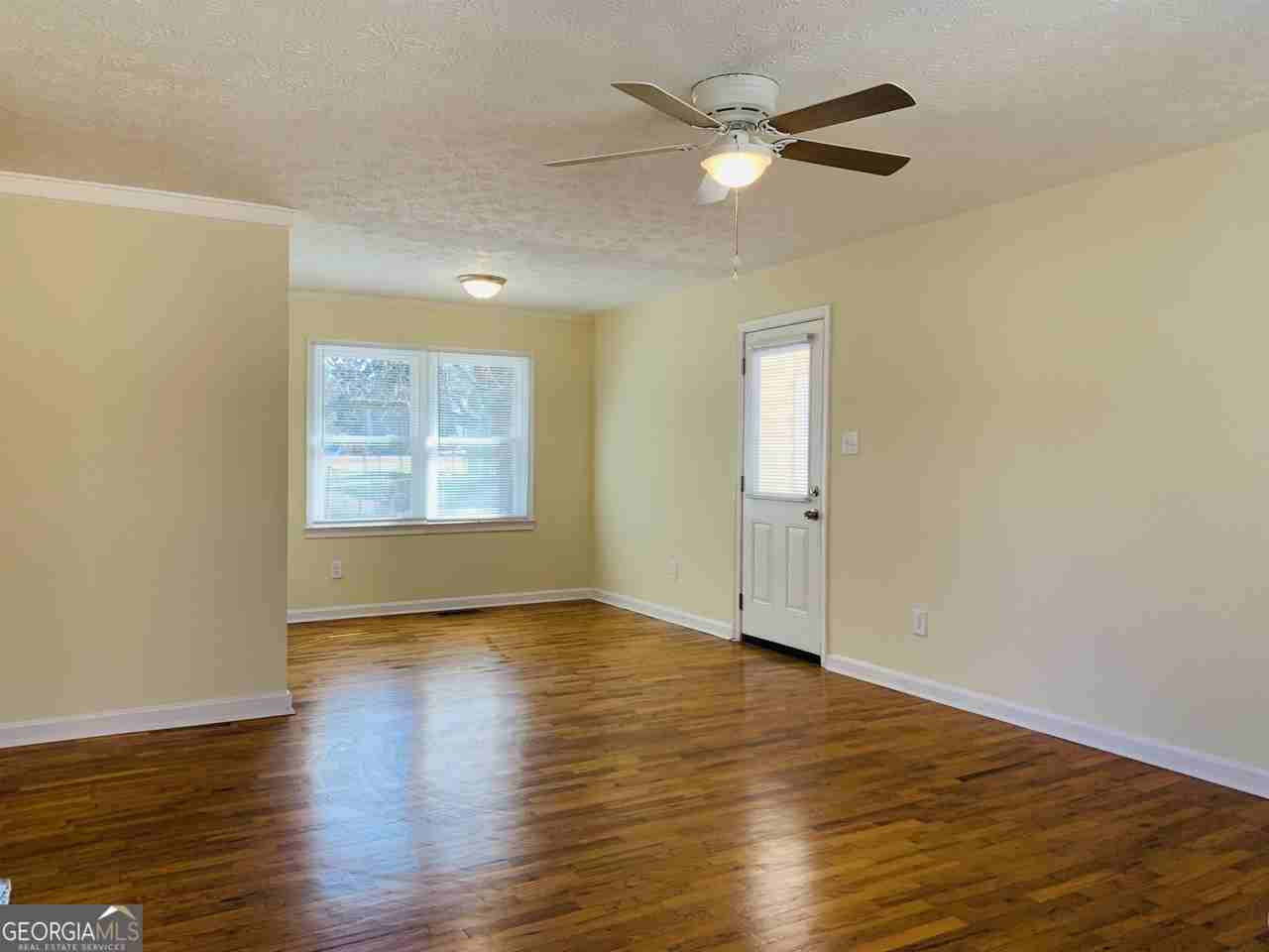 24 Camellia Dr - Photo 5 of 21