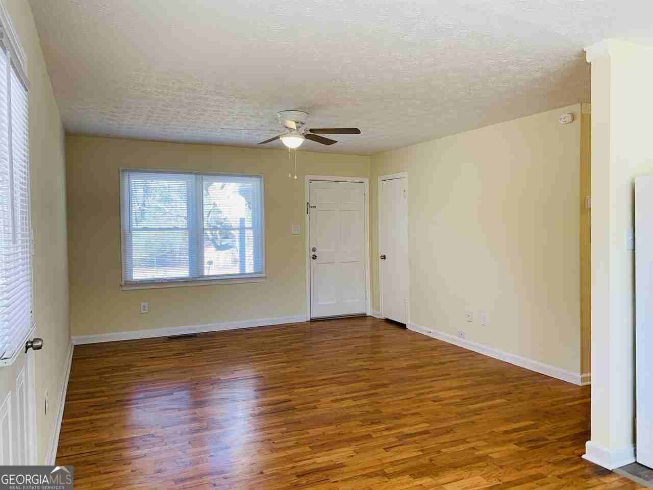 24 Camellia Dr - Photo 7 of 21