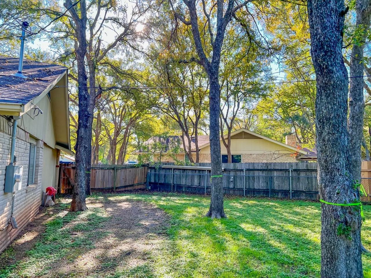 12210 Waxwing Cir - Photo 5 of 29