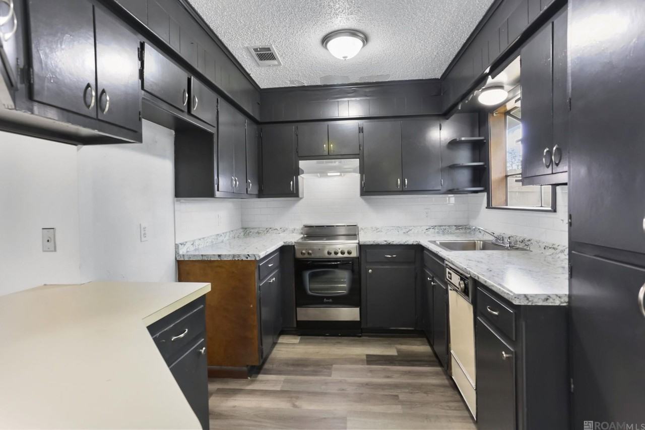 309 Hewitt Rd #B - Photo 5 of 9