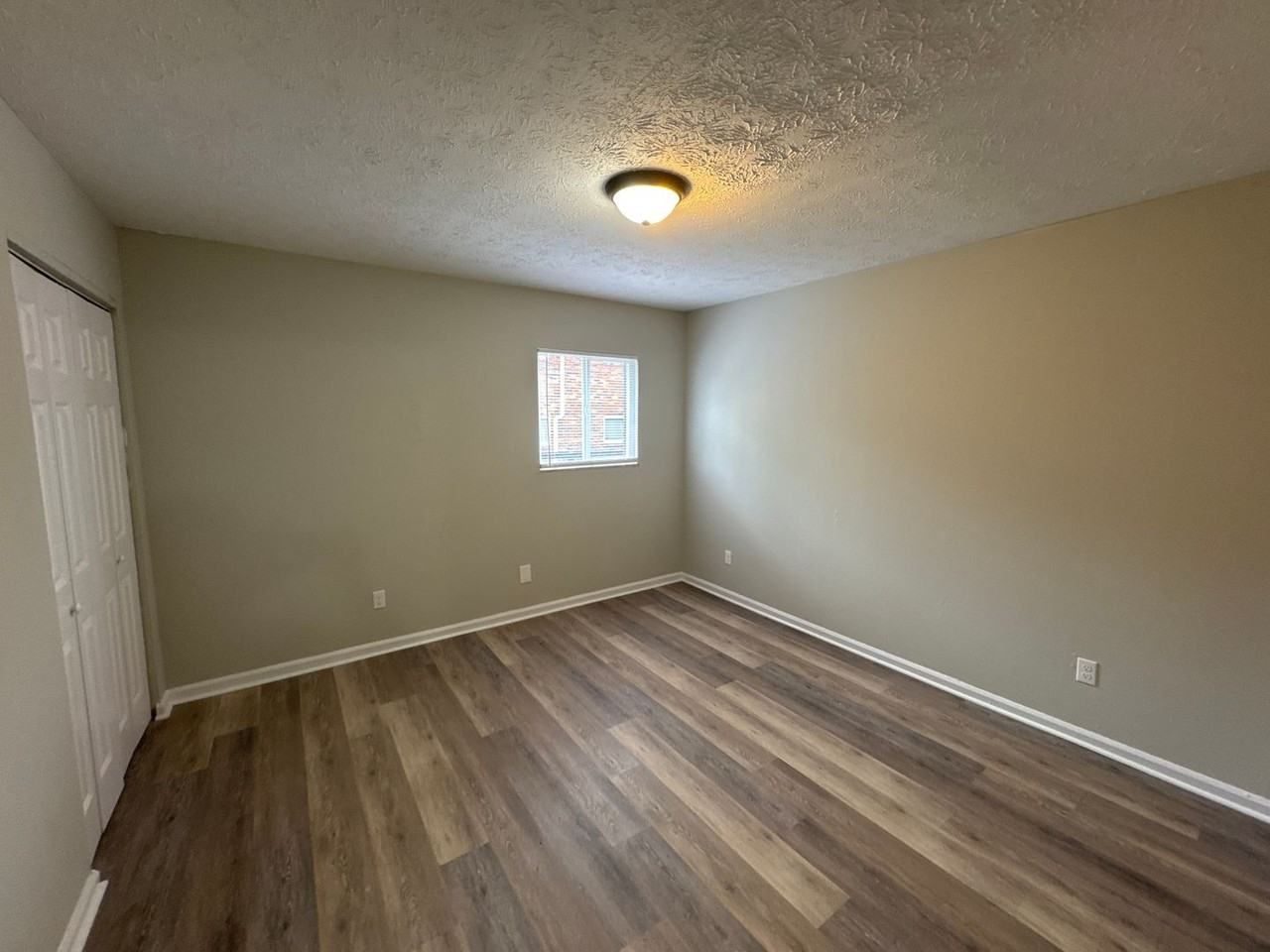 201 Lakeshore Dr #6 - Photo 6 of 10