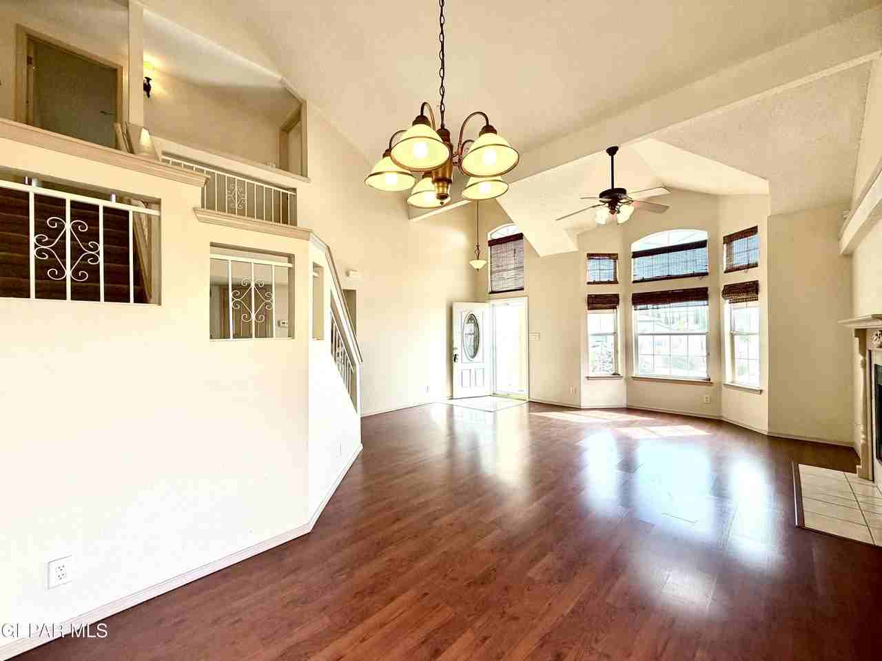 1013 Via De La Paz Dr - Photo 6 of 40