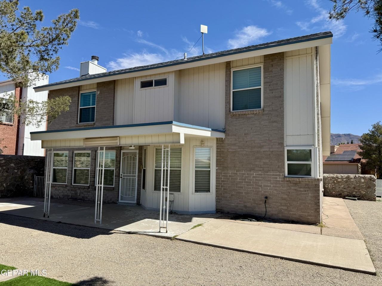 1301 Tierra Roja St - Photo 3 of 19