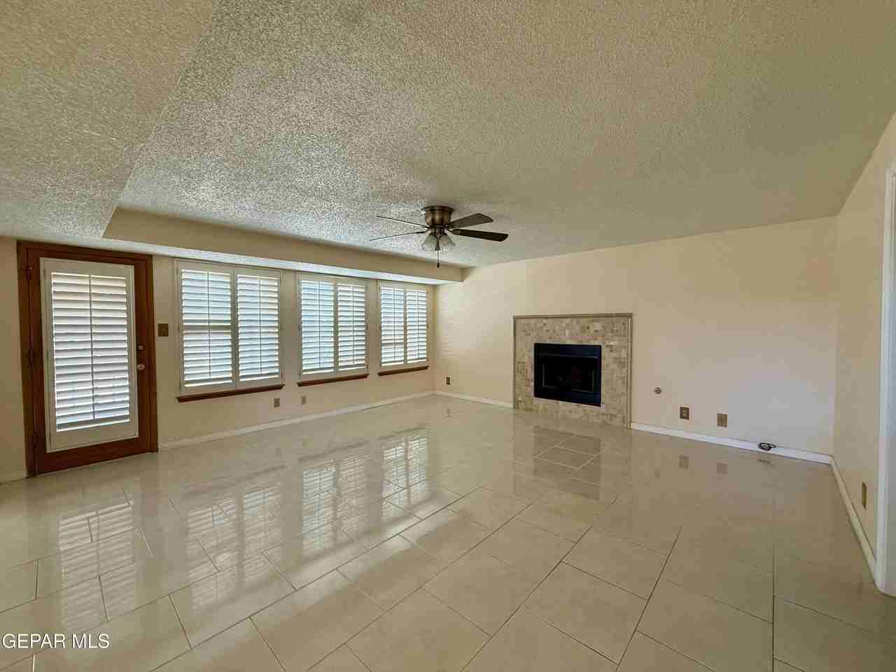 1301 Tierra Roja St - Photo 5 of 19