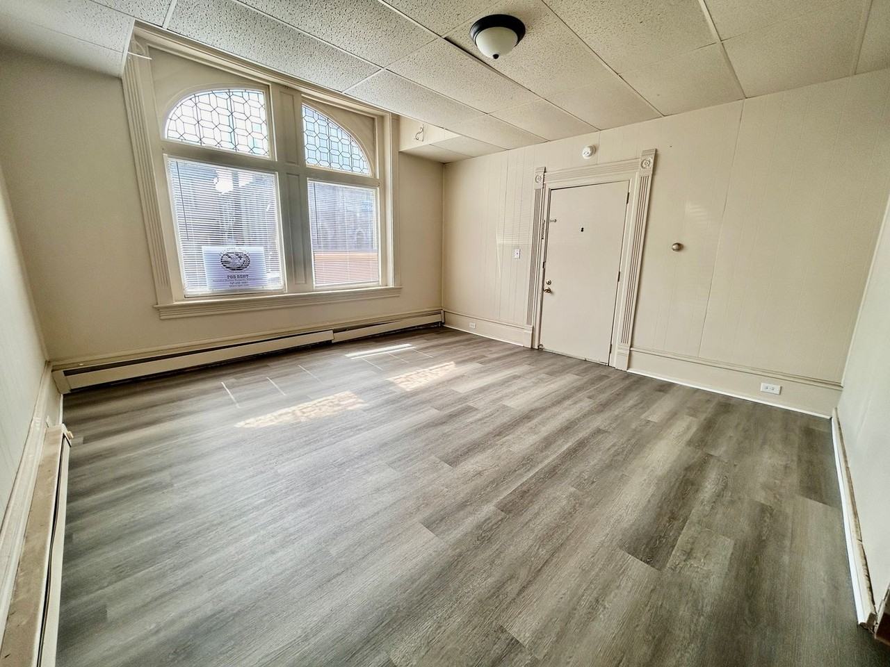 118-122 118-122 West Market Street - 122 W Market St - #1 - Photo 6 of 8