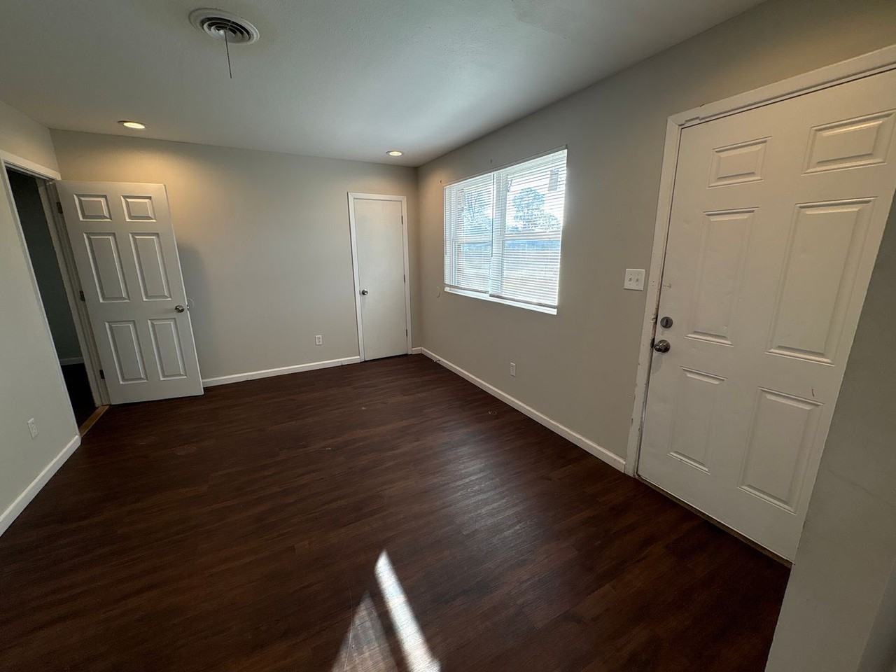 2401 Boykin Rd - Photo 4 of 18