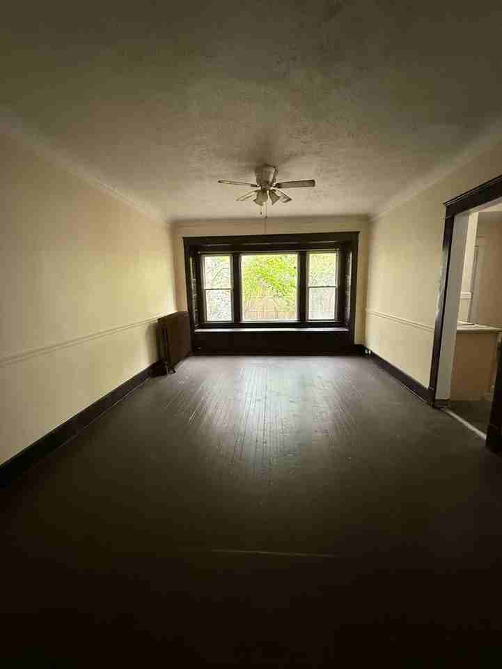 1519 Clark Ave - Photo 2 of 27