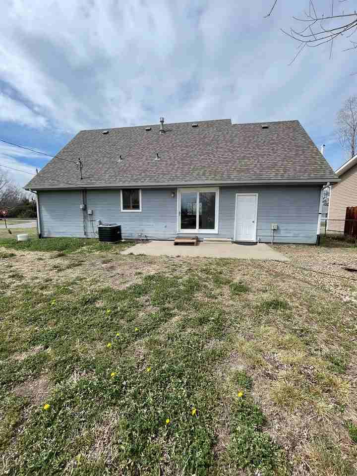 233 Knoxberry Dr - Photo 2 of 25