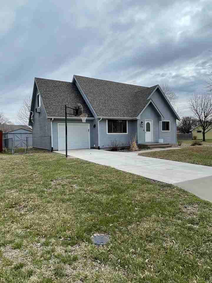 233 Knoxberry Dr - Photo 6 of 25