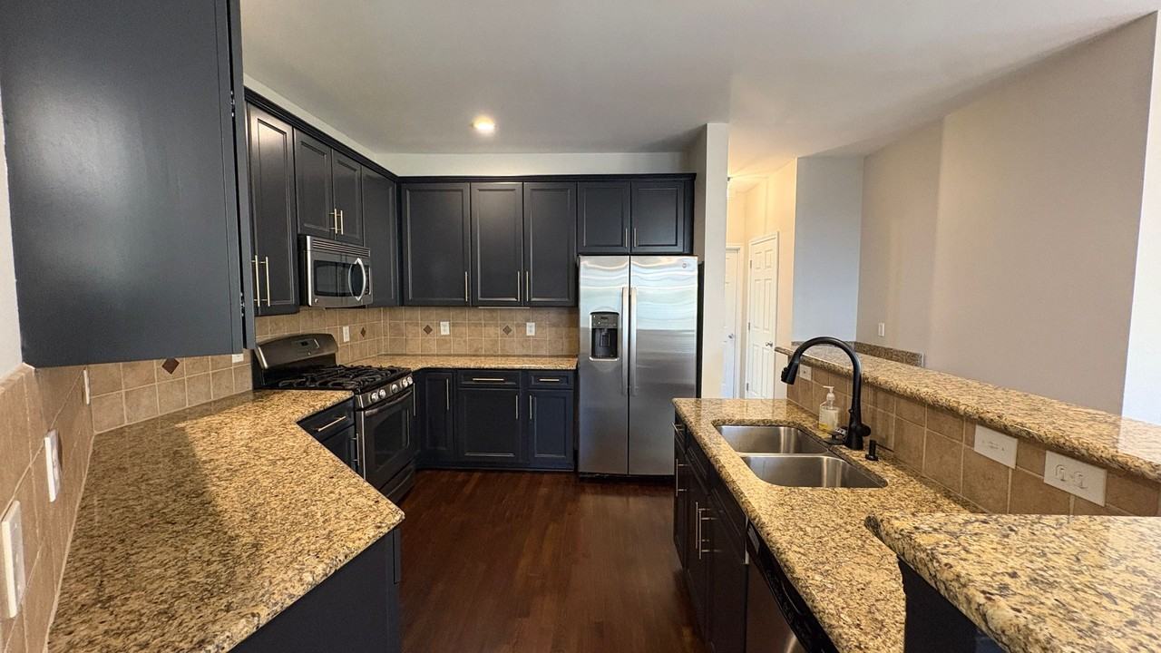 5 Spanish Moss Ln - Photo 4 of 21