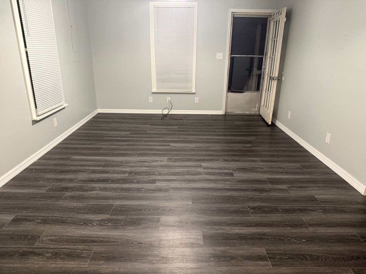 1509 Leroy St - Photo 2 of 11