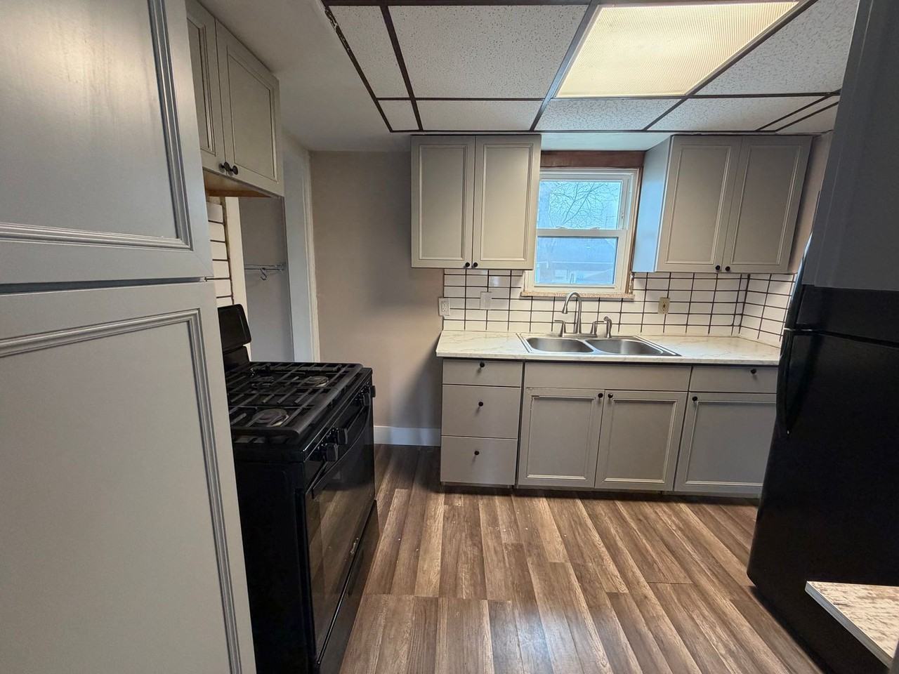 2138 East Ave - Photo 5 of 11