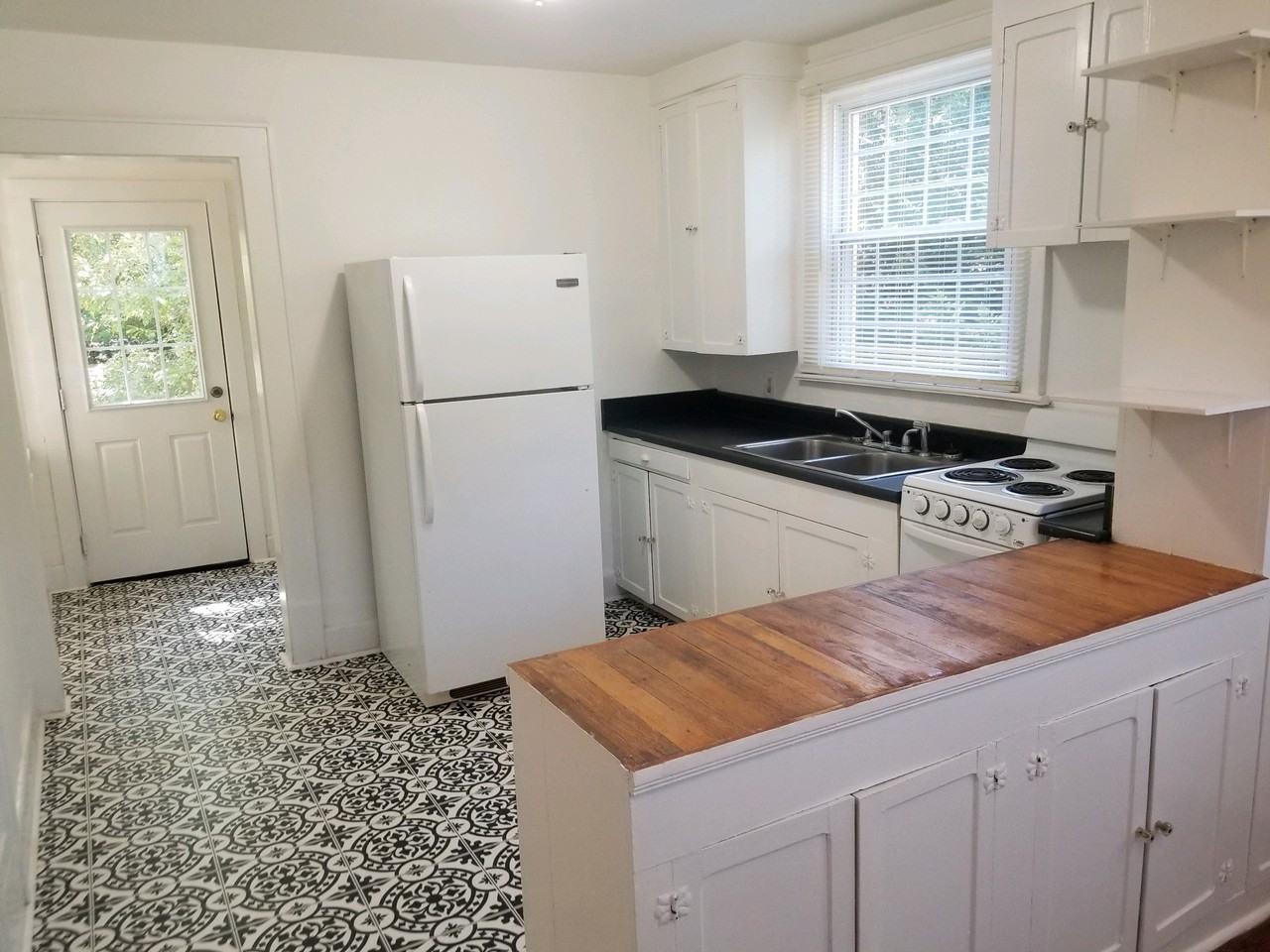 119 Griffin Dr #3 - Photo 4 of 12