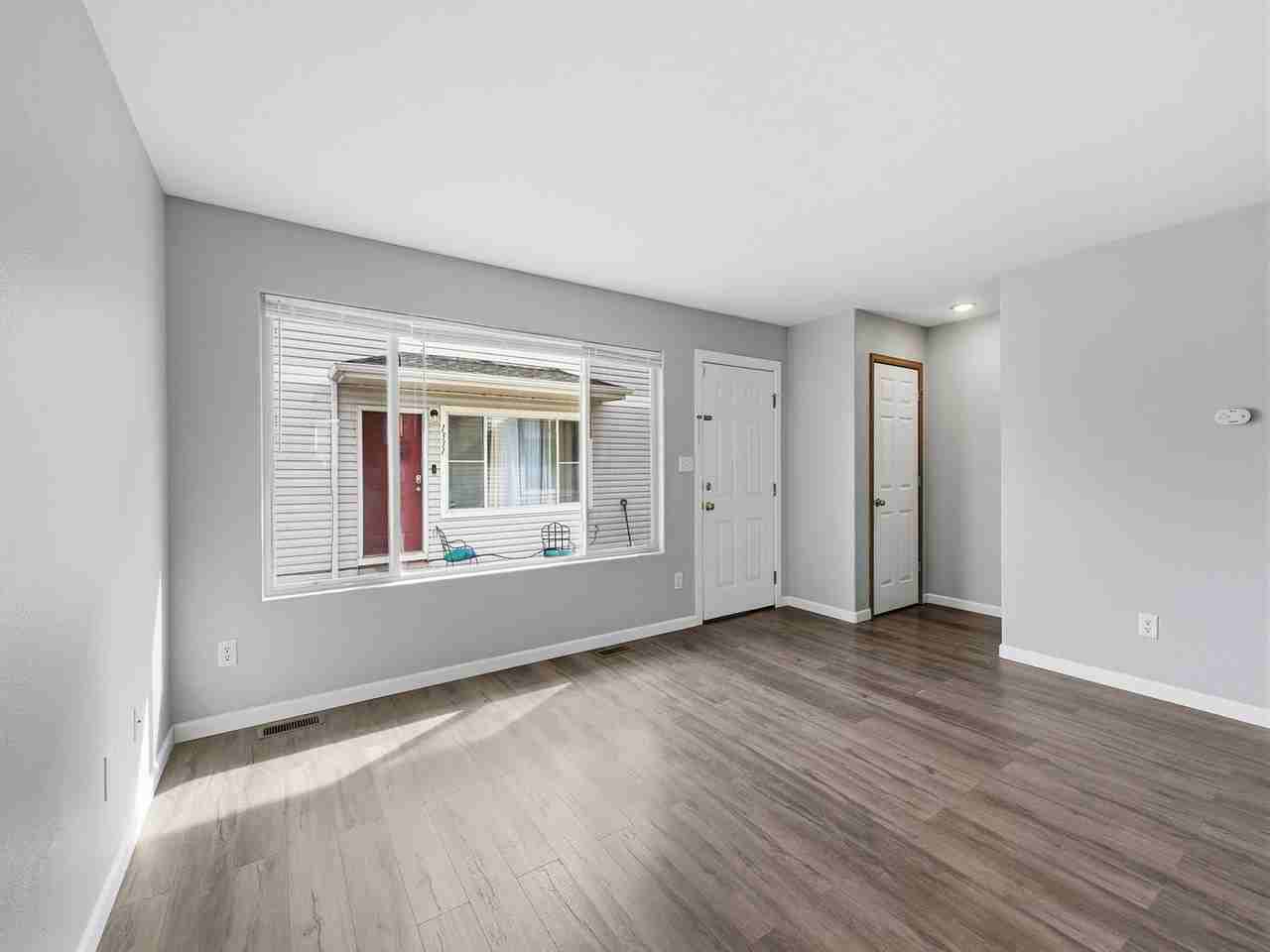 1321 Darrell Rd - Photo 7 of 17