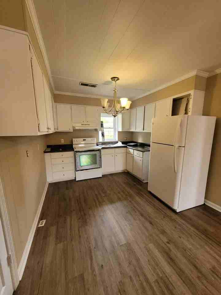 70 Hwy 98 East 1 - Photo 3 of 8