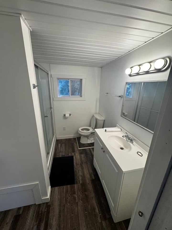 465 E Deckerville Rd - Photo 2 of 7