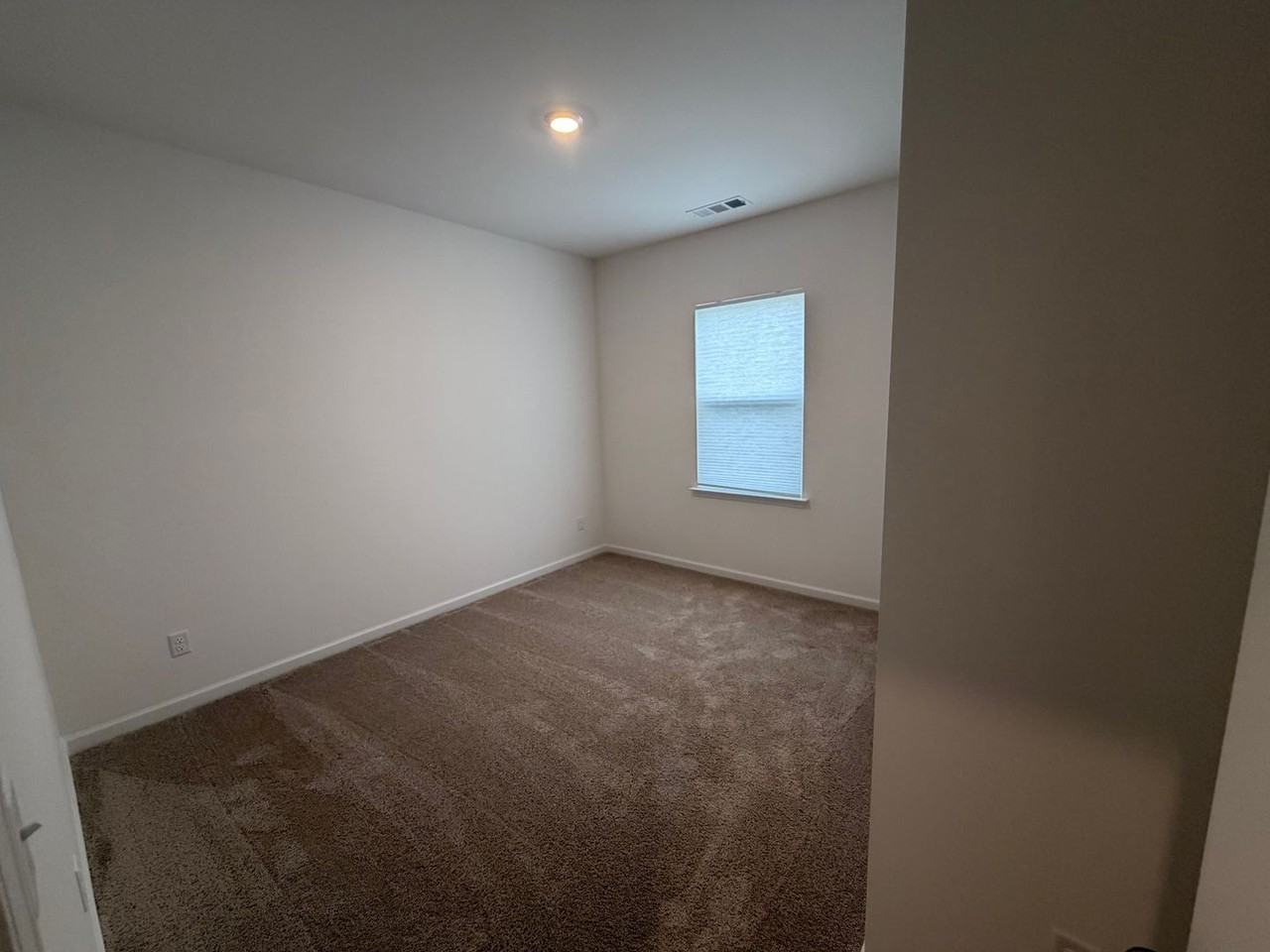 225 Idle Dr - Photo 3 of 18