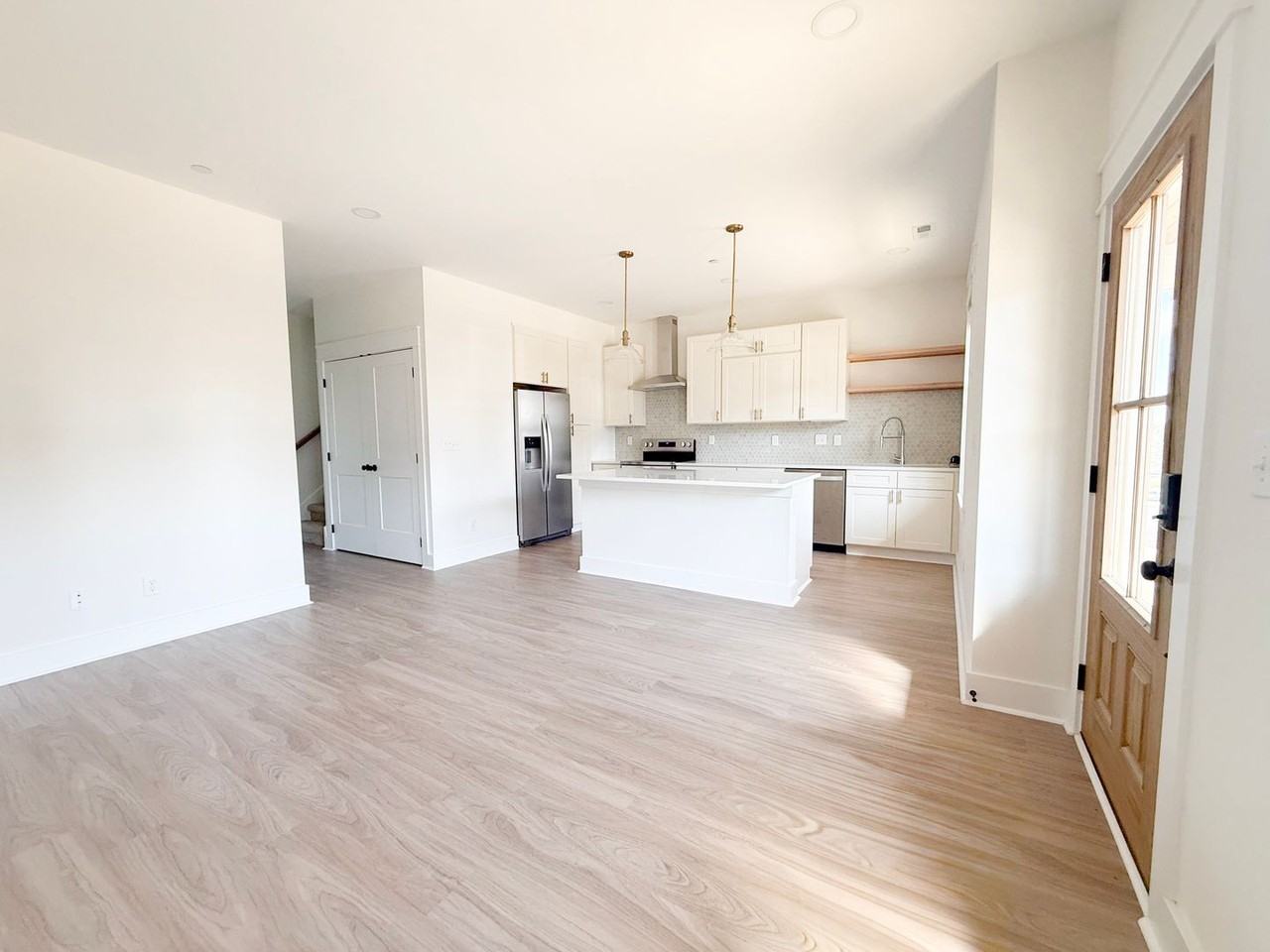 1335 Meridian St - Photo 2 of 39