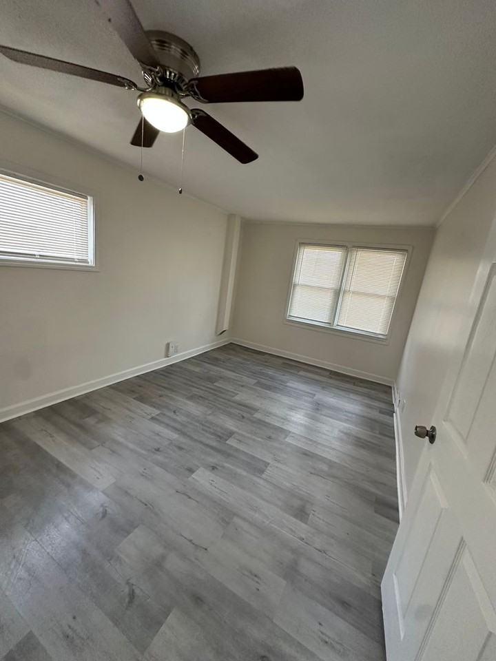 11354 Sycamore Ter - Photo 5 of 14