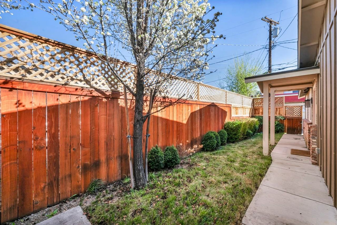 58 Caliente St - Photo 2 of 32