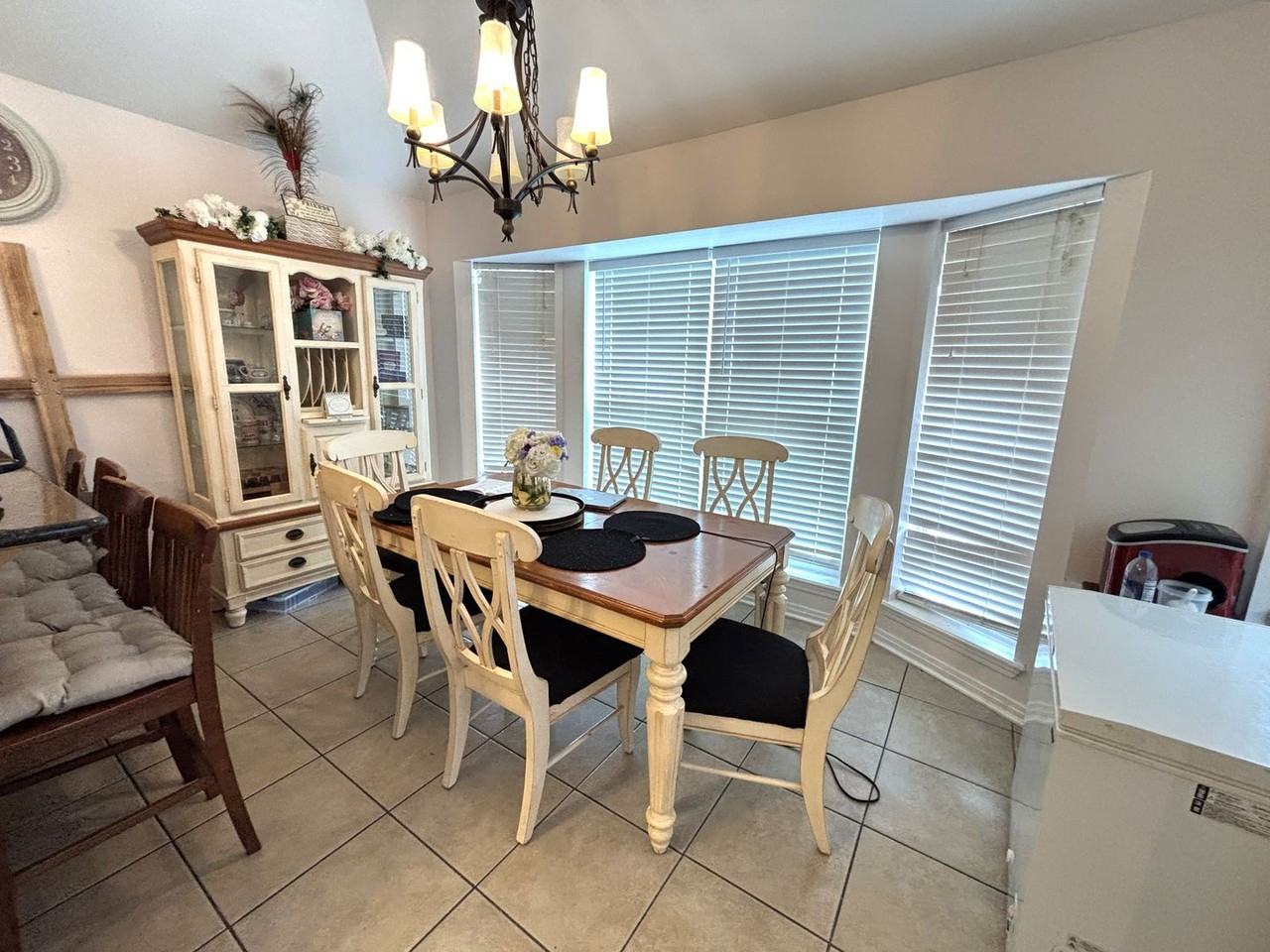 5912 Clearview Cir - Photo 6 of 17