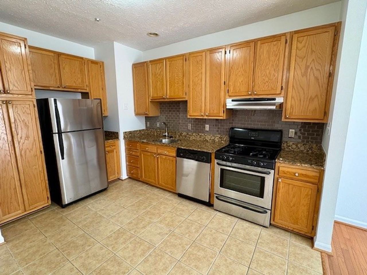 6033 Grenfell Loop - Photo 6 of 21