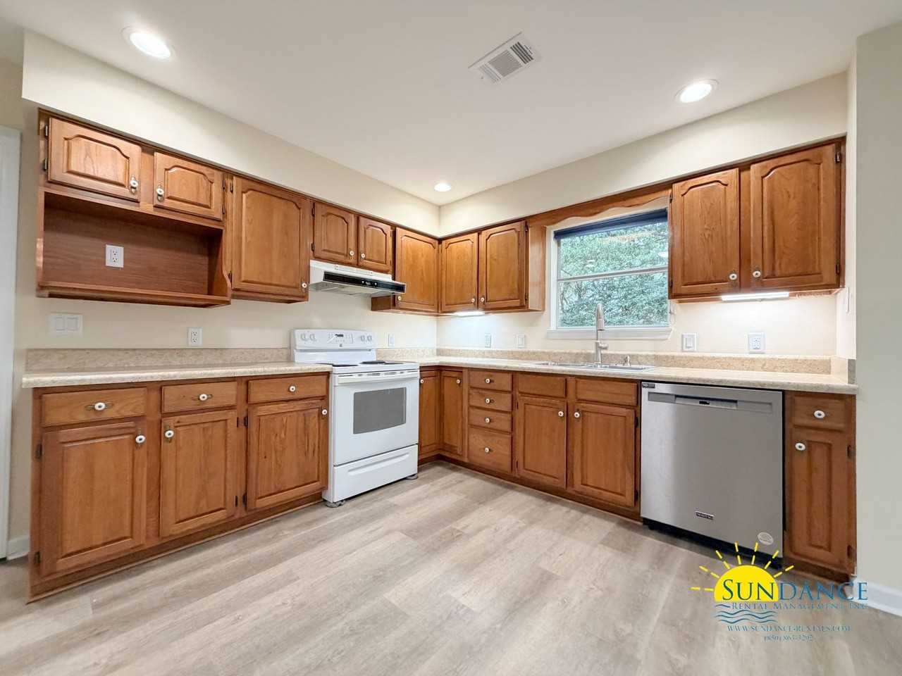 94 Poquito Rd - Photo 5 of 27