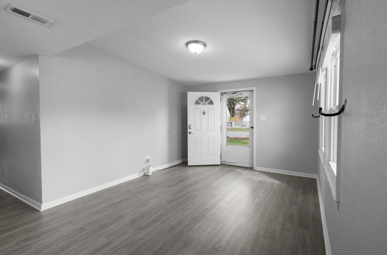 2923 Scotia Dr - Photo 6 of 17